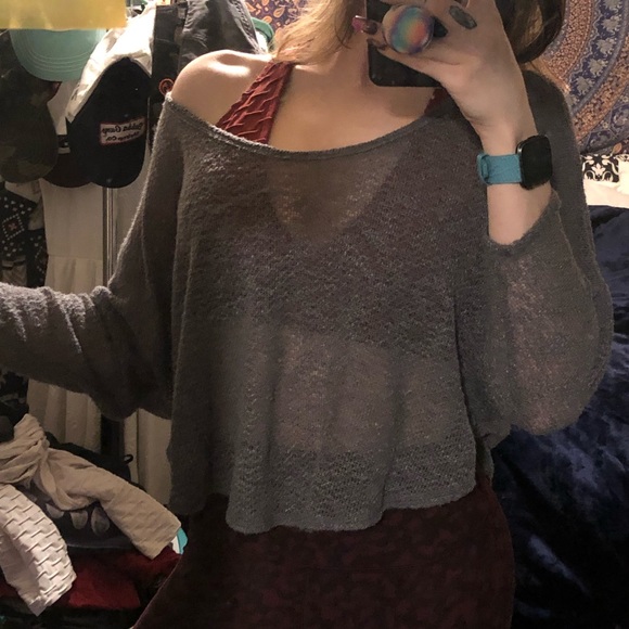 Hollister Tops - ❗️5/$15 flowy knitted Hollister top